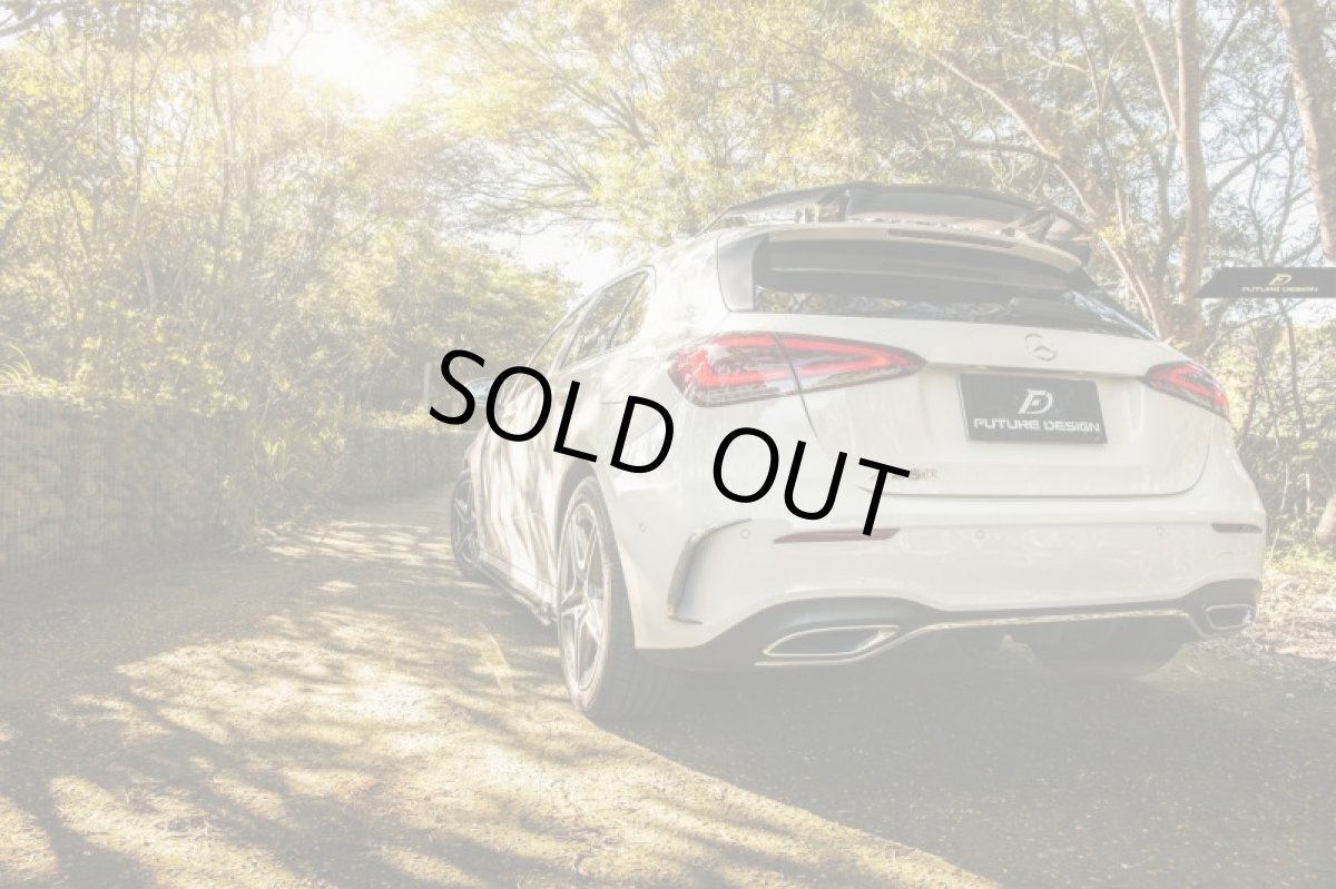 画像10: BENZ メルセデス・ベンツ W177 Aクラス AMGリアバンパー用カーボン カナード スプリッター 本物Drycabon ドライカーボン AMG (10)