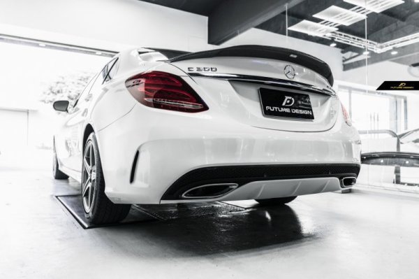 BENZ メルセデス・ベンツ Cクラス W205 セダン トランク用カーボン GT