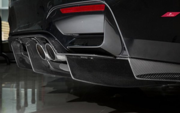 BMW 3シリーズ F80 M3 セダン リアバンパー用 ディフューザー 本物