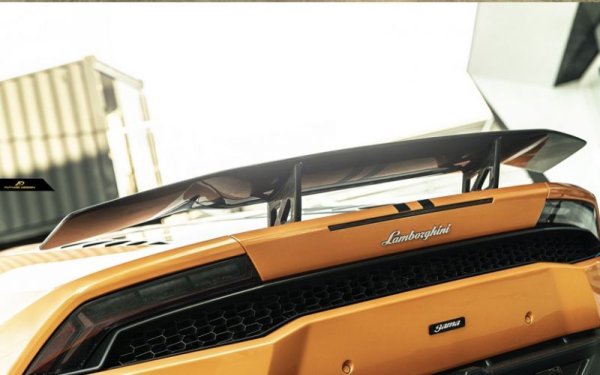 Lamborghini ランボルギーニ Huracan ウラカン LP580-2 リアウィング