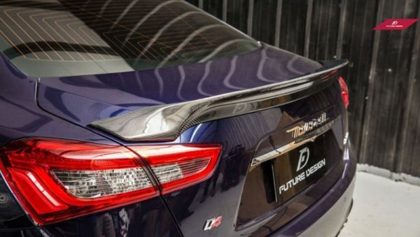 Maserati マセラッティ Ghibli ギブリ トランク用リアスポイラー 本物