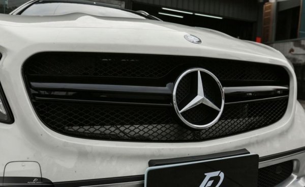 BENZ メルセデス・ベンツ X156 GLA-Class GLA45 ED1ルック 艶あり