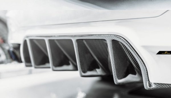 BMW 5シリーズ G30 G31 セダン ツーリング Mスポーツ用 F90 M5ルック