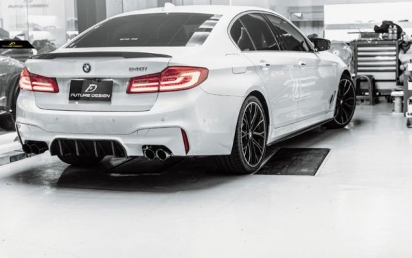 BMW 5シリーズ G30 G31 セダン ツーリング Mスポーツ用 F90 M5ルック