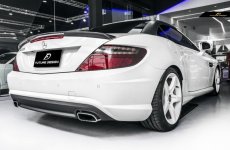 画像2: BENZ メルセデス・ベンツ SLK-Class R172 トランク用リアスポイラー 本物DryCarbon ドライカーボン (2)