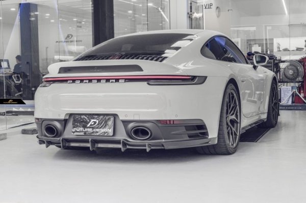 ポルシェ 911 992 Carrera 用 リア ディフューザー 本物Drycarbon