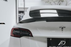 画像4: TESLA テスラ MODEL モデル Y トランク用 リアスポイラー 本物Drycarbon ドライカーボン (4)