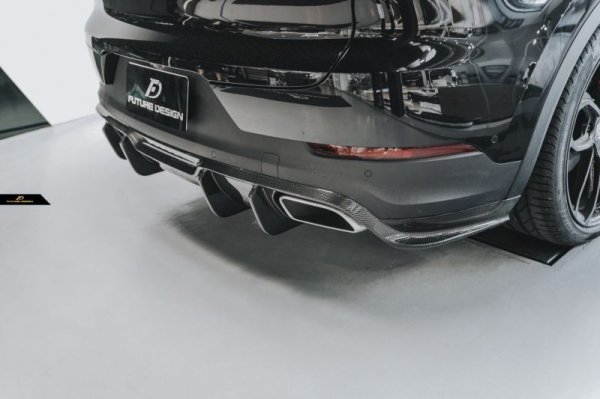 PORSCHE ポルシェ Cayenne カイエン SUV Coupe E3 9Y0 リア