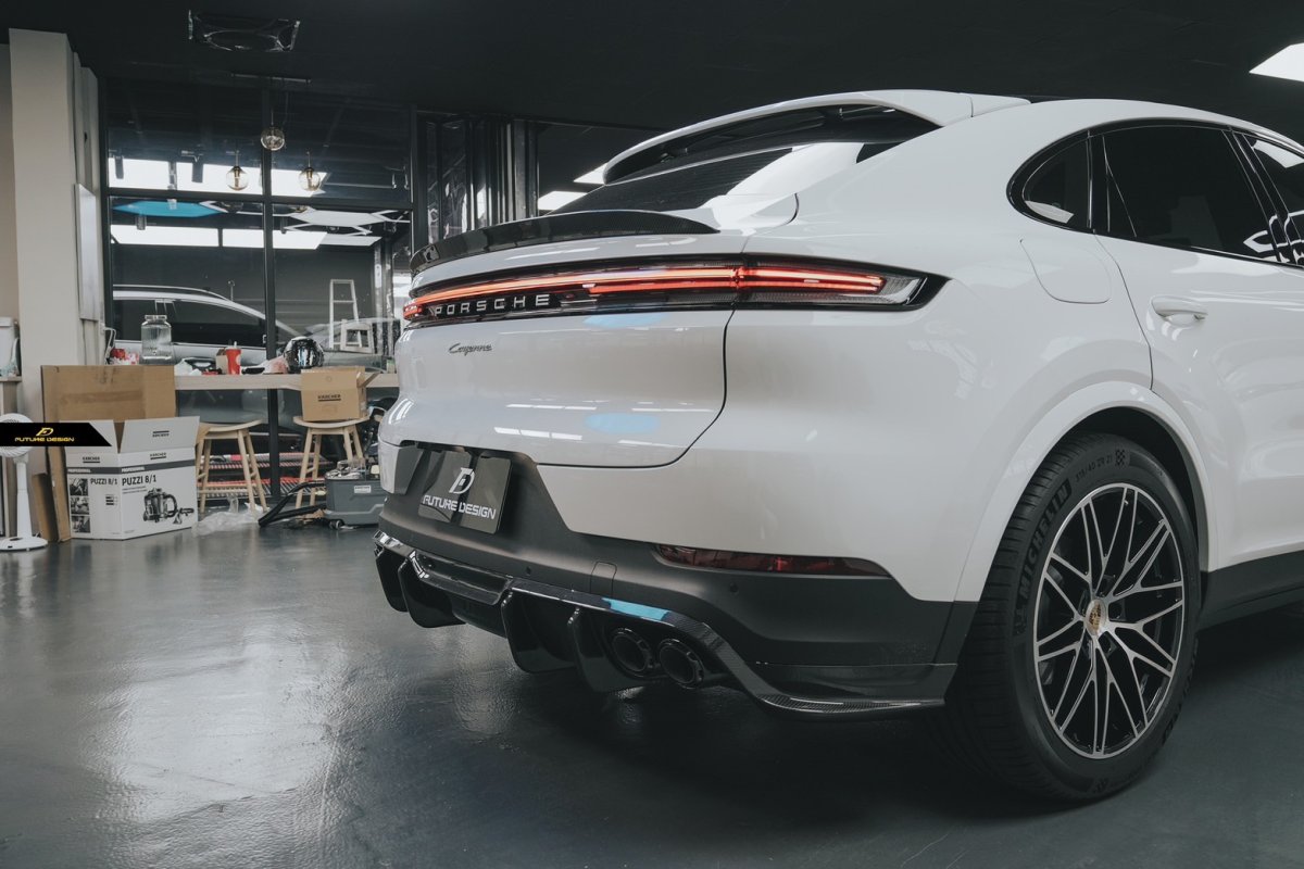 画像7:  PORSCHE ポルシェ Cayenne カイエン Coupe クーペ E3 9Y0 GT リアスポイラー 本物DryCarbon ドライカーボン (7)