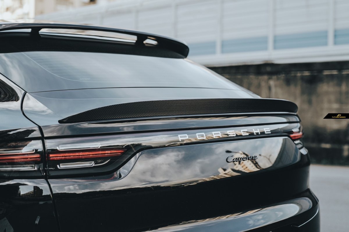 画像13:  PORSCHE ポルシェ Cayenne カイエン Coupe クーペ E3 9Y0 GT リアスポイラー 本物DryCarbon ドライカーボン (13)