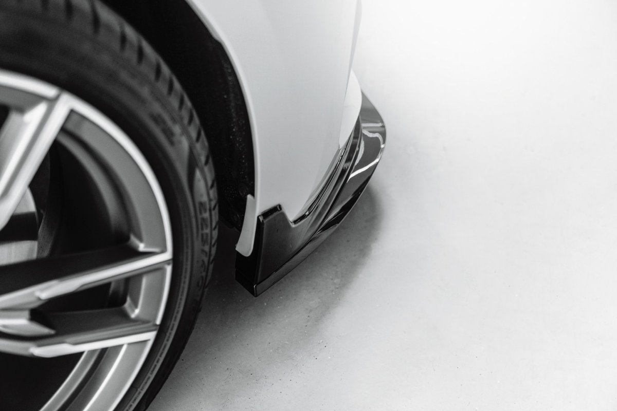 画像8: BMW 3シリーズ G20 G21 前期車 フロントバンパー用リップスポイラー 艶あり黒 3点セット (8)