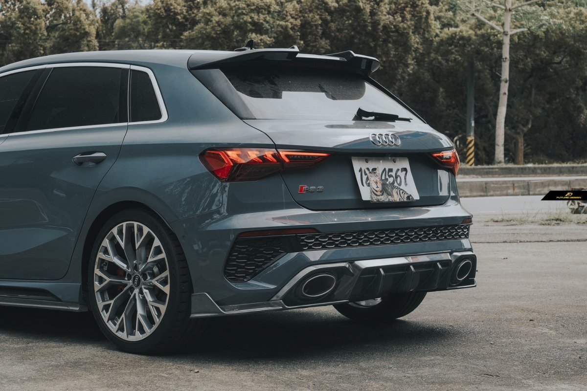 画像6: AUDI RS3 SportBack  スポーツバック 8Y リアディフューザー スプリッター 本物DryCarbon ドライカーボン (6)