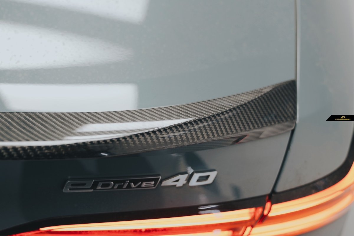 画像13: 【送料無料】BMW 5シリーズ i5 G60 トランク用 リアスポイラー 本物DryCarbon ドライカーボン (13)