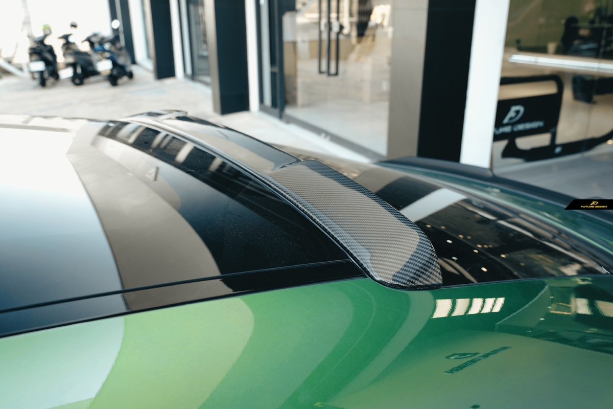 画像18: Porsche ポルシェ Taycan タイカン リア ルーフスポイラー 本物Drycarbon ドライカーボン (18)