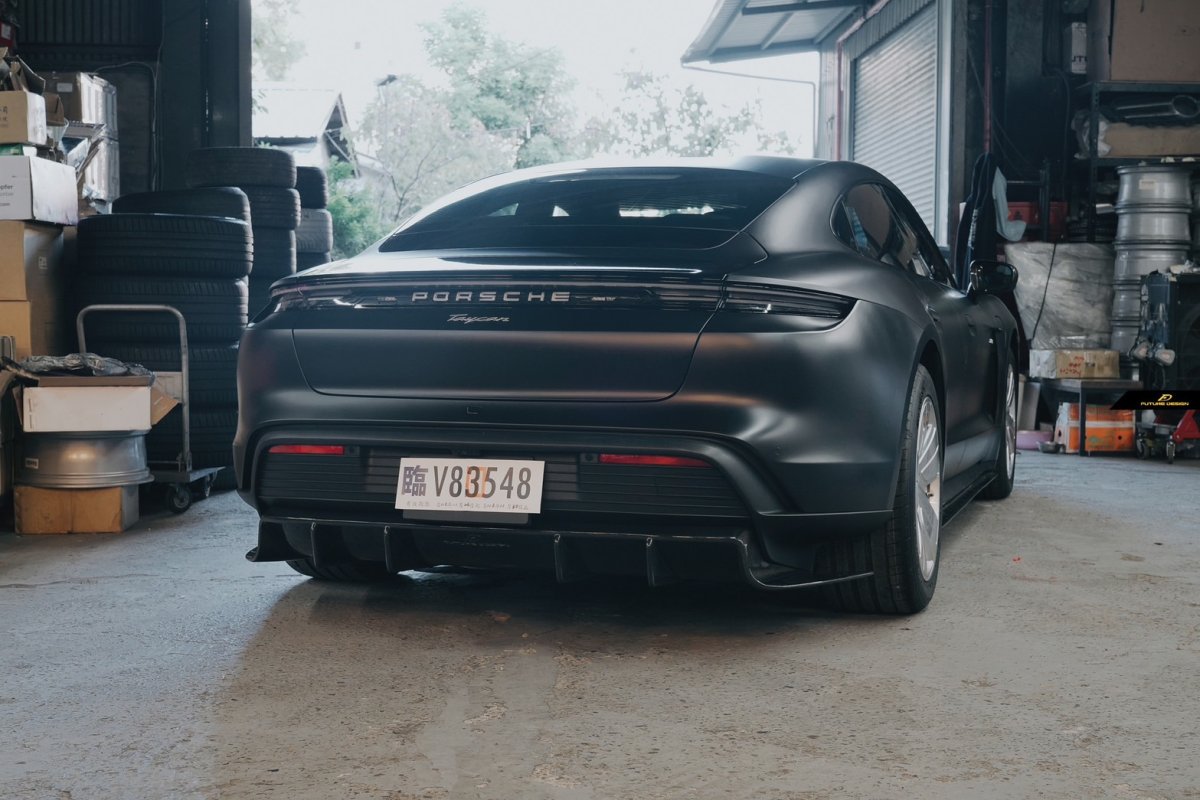 画像18: Porsche ポルシェ Taycan タイカン リア ディフューザー 本物Drycarbon ドライカーボン (18)