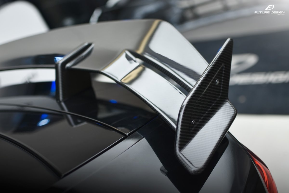 画像12: AUDI RS7 C8 リアウィング スポイラー 本物DryCarbon ドライカーボン (12)