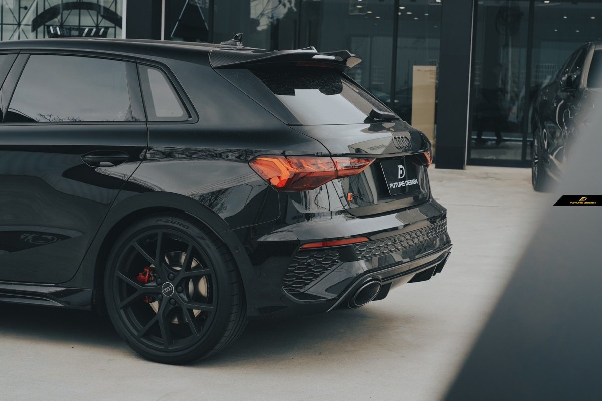 画像22: AUDI RS3 SportBack スポーツバック 8Y リア ルーフスポイラー 本物DryCarbon ドライカーボン (22)