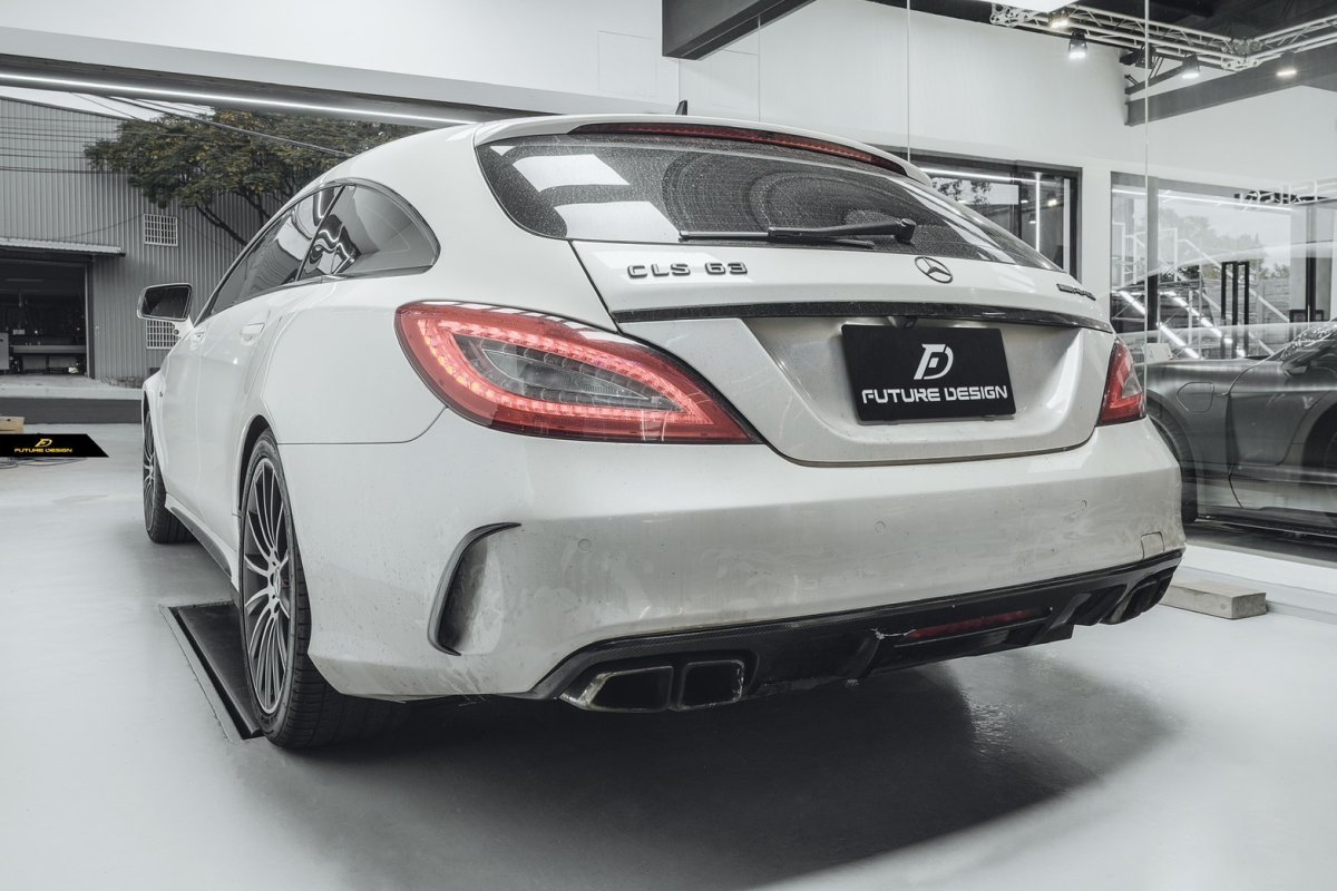 画像7: BENZ メルセデス・ベンツ CLS-Class S218 シューティングブレイク 後期車 AMGリアバンパー用カナード スポイラー 本物DryCarbon ドライカーボン (7)