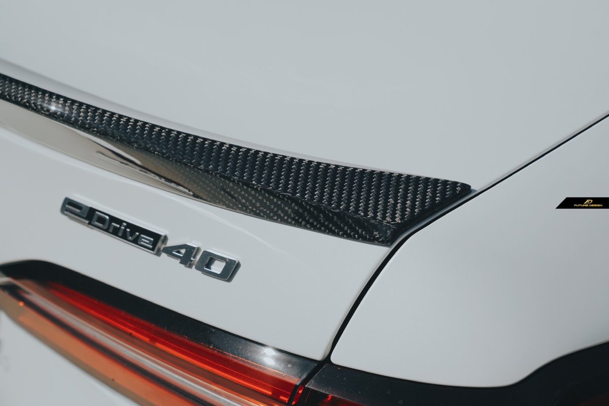 画像25: 【送料無料】BMW 5シリーズ i5 G60 トランク用 リアスポイラー 本物DryCarbon ドライカーボン (25)