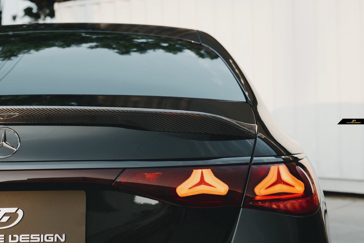 画像16: BENZ メルセデス・ベンツ E-Class W214 セダン トランク用 リアスポイラー 本物DryCarbon ドライカーボン (16)