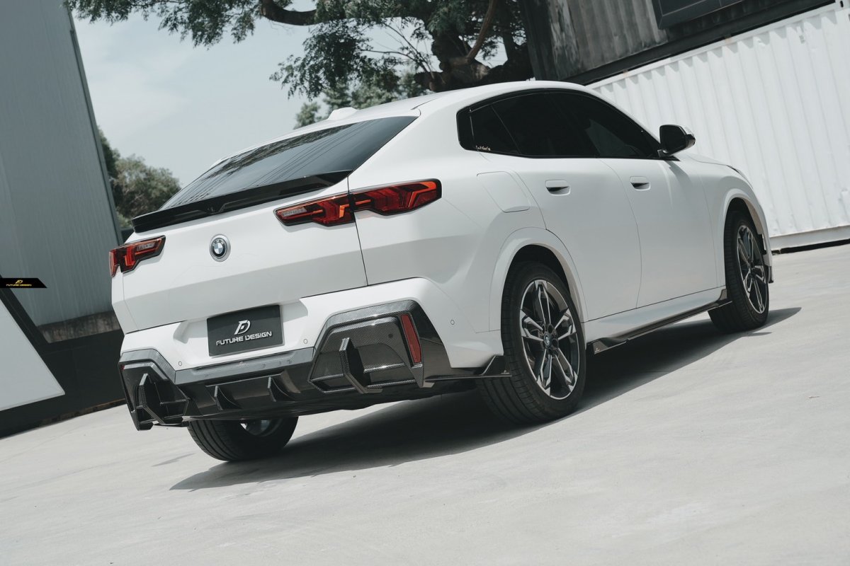 画像24: BMW iXシリーズ iX2 U10 Mスポーツ リアディフューザー 本物DryCarbon ドライカーボン (24)