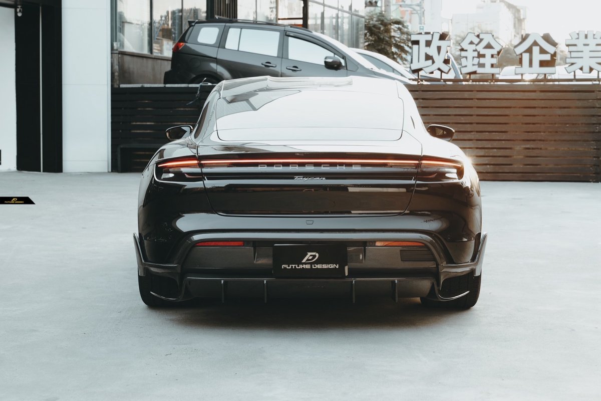 画像2: Porsche ポルシェ Taycan タイカン リア スポイラー 本物Drycarbon ドライカーボン (2)