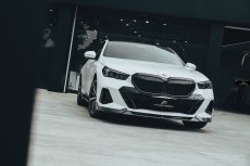 画像32: 【予約販売中に送料無料】BMW 5シリーズ i5 G60 G61 フロント用 リップスポイラー 本物DryCarbon ドライカーボン (32)