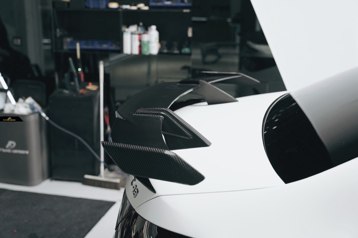 画像2: BENZ メルセデス・ベンツ W206 セダン トランク用 リアウィング スポイラー 本物DryCarbon ドライカーボン (2)