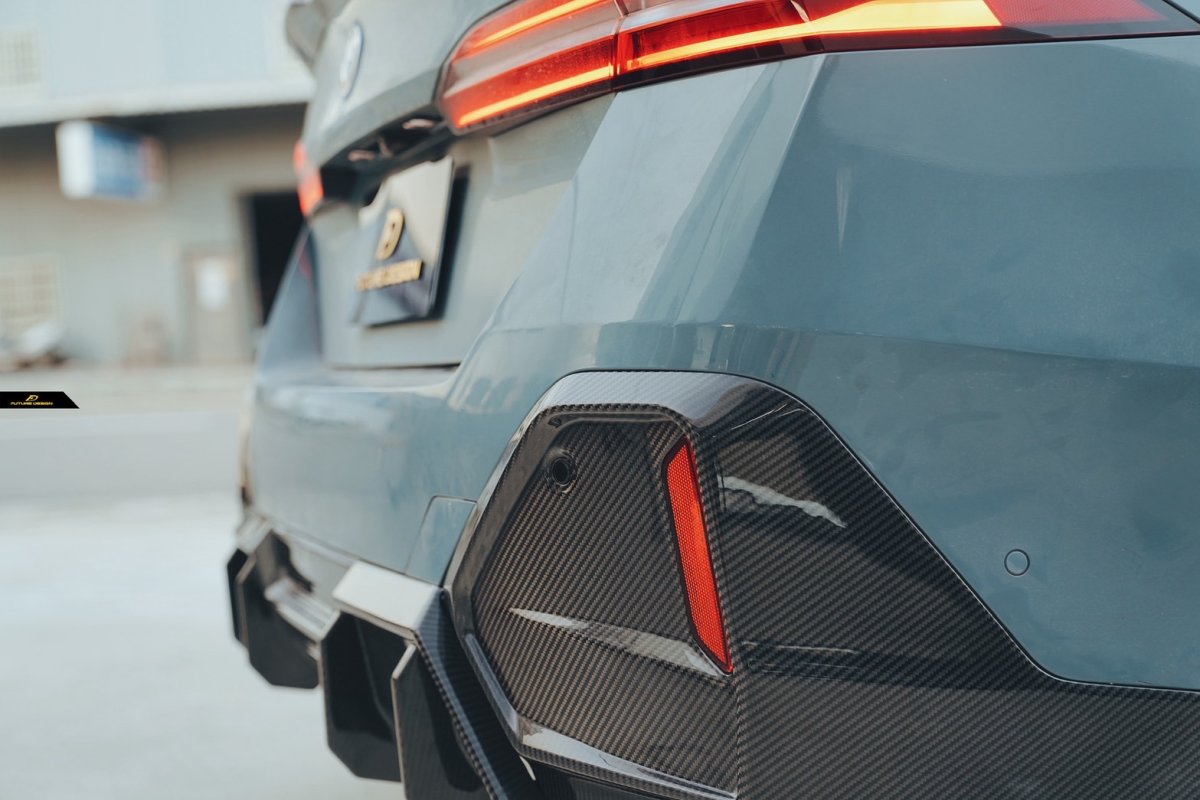 画像14: 【送料無料】BMW 5シリーズ i5 G60 Mスポーツ リアディフューザー 本物DryCarbon ドライカーボン (14)