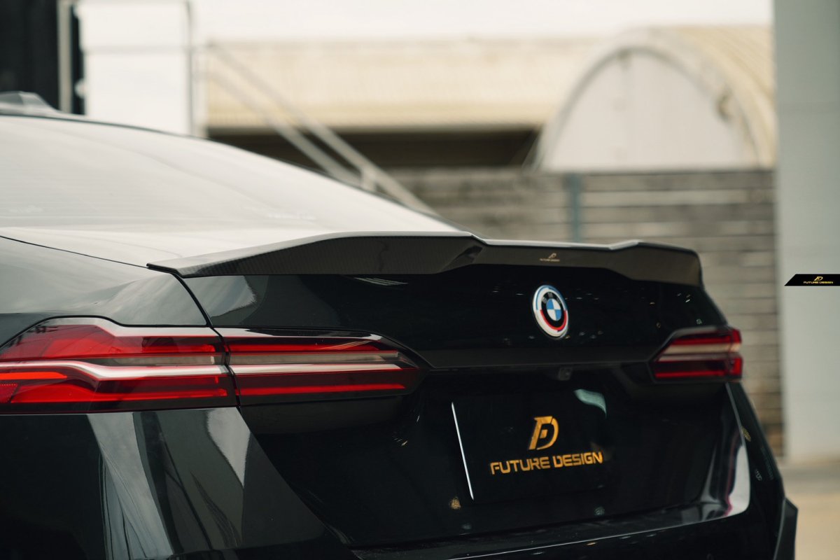 画像37: BMW 5シリーズ i5 G60 トランク用 リアスポイラー 本物DryCarbon ドライカーボン (37)