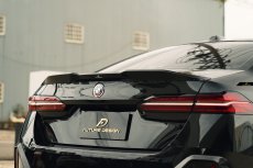 画像38: BMW 5シリーズ i5 G60 トランク用 リアスポイラー 本物DryCarbon ドライカーボン (38)