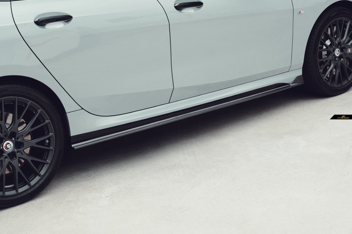 画像1: BMW 1シリーズ F70 M135 Mスポーツ サイドスカート 本物DryCarbon ドライカーボン  (1)