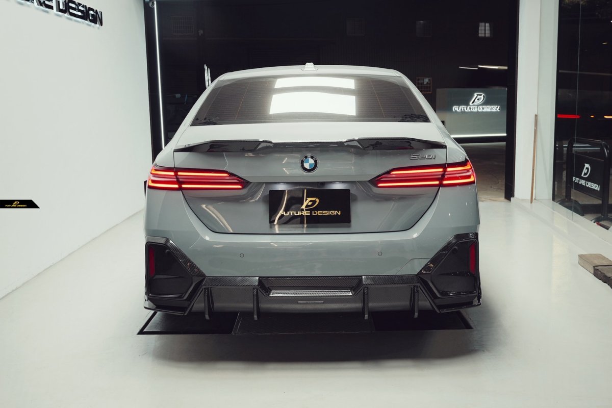 画像10: 【送料無料】BMW 5シリーズ i5 G60 Mスポーツ リアディフューザー 本物DryCarbon ドライカーボン (10)