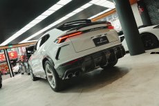 画像14: Lamborghini URUS ウルス トランク用 リアスポイラー V2 本物DryCarbon ドライカーボン (14)