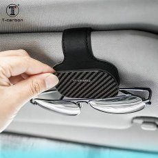 画像2: 全国送料無料【T-carbon】車載メガネクリップ 車用サングラスホルダー 車載 メガネホルダー レザーとカーボンファイバー製 サングラスクリ (2)