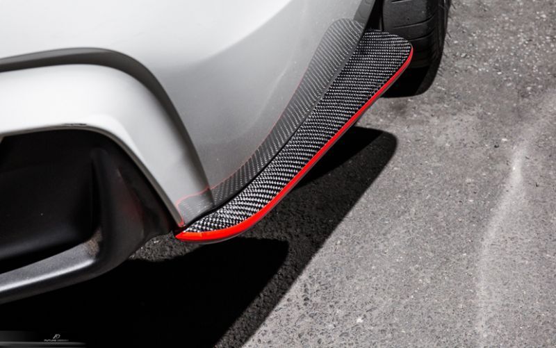 車のリアバンパー カーアクセサリー ブラックカナードカーアクセサリー BMW F30 F31 F32 F33 F22用 2個