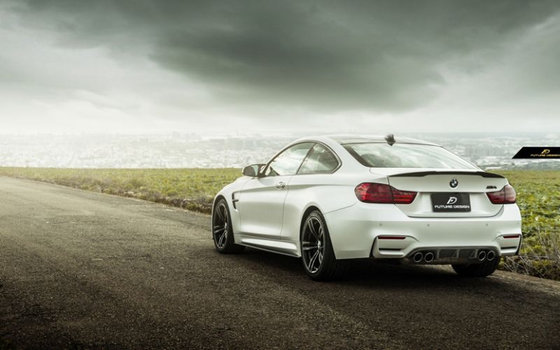 BMW 4シリーズ F82 F83 M4 リアバンパー用 ディフューザー 本物