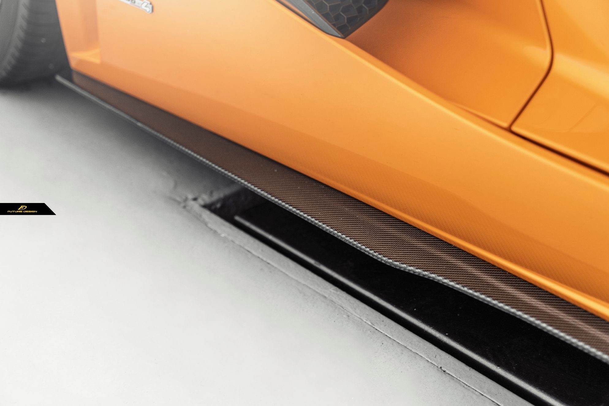 画像1: Lamborghini ランボルギーニ LP700-4 サイド用スカート ステップ スポイラー 本物DryCarbon ドライカーボン (1)