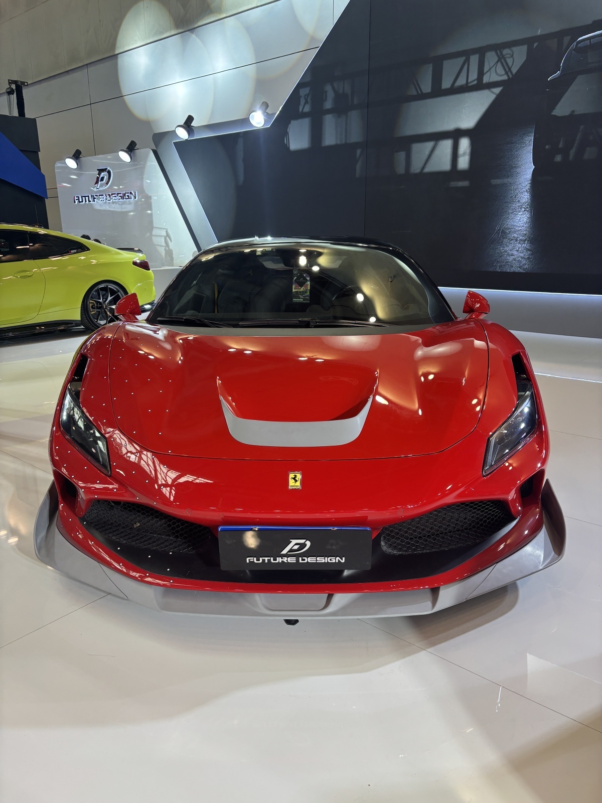 Ferrari フェラーリ F8 フロント リップスポイラー 3点セット Ferrari フェラーリ F8 フロント リップスポイラー 3点セット